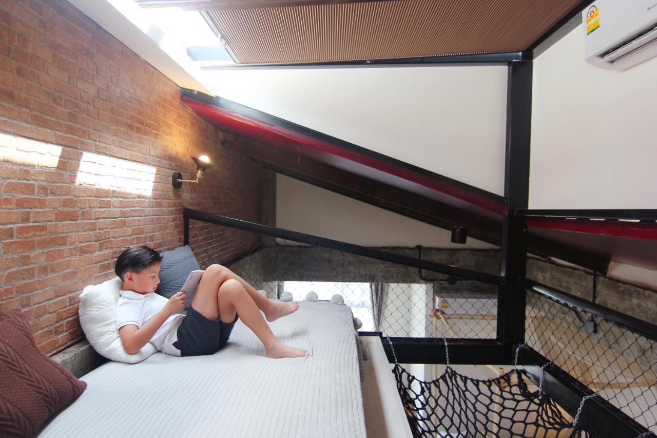 Yolo Bangkok Boutique Hotel Buitenkant foto